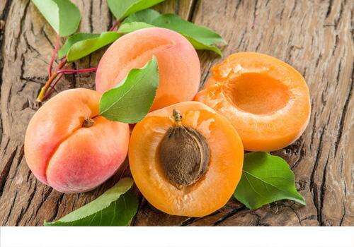 水蜜桃是脆的还是软的 水蜜桃如何挑选