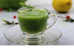 芹菜汁的功效与作用 芹菜汁的功效与作用减肥