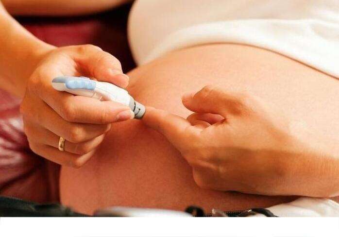 妊娠糖尿病怎么控制饮食 想生下健康宝宝，孕期要这么吃