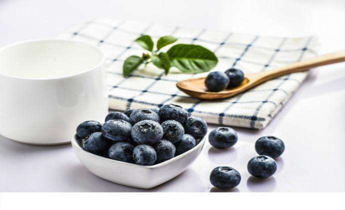 蓝莓可以不洗直接吃吗 蓝莓怎么洗才干净
