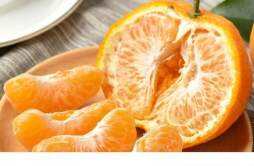 橘子放久了会甜吗 吃很酸的橘子会怎样
