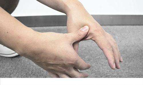 手指抽筋怎么回事 预防手指抽筋的方法