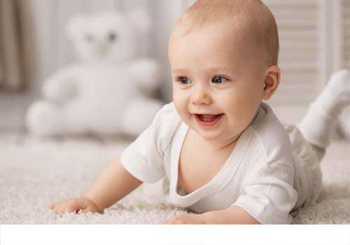 一岁以内宝宝发育指标 宝宝1岁的发育指标
