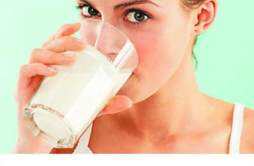 荨麻疹可以喝牛奶吗 过敏性荨麻疹可以喝牛奶吗