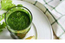 生榨芹菜汁能否天天喝 芹菜汁一天喝多少最好