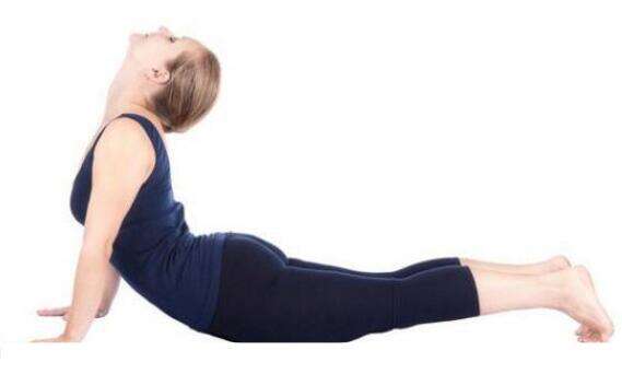 瑜伽长高拉伸动作 这4式瑜伽动作可有助增高！