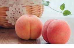 桃子冷库最长能储存多长时间 桃子里面的核发霉了还能吃吗