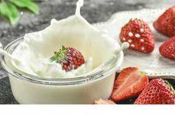 草莓和酸奶可以一起吃吗 草莓和酸奶一起吃会怎样