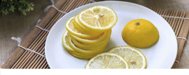生姜和柠檬能一起泡水喝吗 柠檬生姜水适合什么时候喝