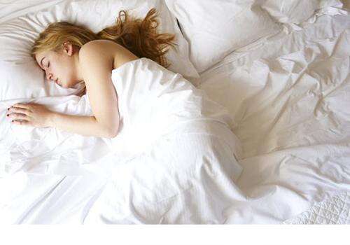 晚上睡觉总是醒是怎么回事 这两个时辰醒说明内脏有问题