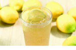 柠檬怎么吃减肥最快 明星最爱瘦身法！柠檬饮品享瘦白皙水嫩肌肤