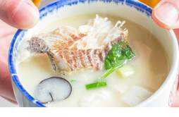 鱼头豆腐汤可以放枸杞红枣吗 红枣枸杞鱼头豆腐汤的好处