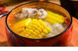 玉米胡萝卜排骨汤的功效与作用 玉米胡萝卜排骨汤禁忌