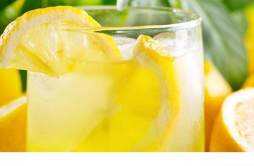柠檬和枸杞一起泡水喝可以吗 柠檬和枸杞一起喝的好处