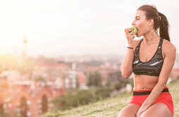 跑步饮食指南：跑步前、中、后应该吃什么