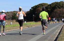 慢跑对身体的五大好处，技巧及如何制定合理的慢跑训练计划