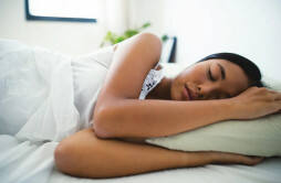 解析科学睡眠时间：理想的睡眠周期和生物钟调整