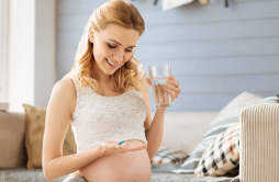 怀孕初期胃热是怎么回事