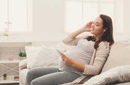 孕期尿频是正常的吗 孕期尿频该怎么办