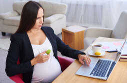 孕妇可以吃玉米排骨汤吗
