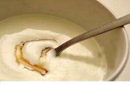 过敏体质能用过期酸奶做面膜吗 过期牛奶做面膜会不会过敏