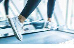 跑步多久才能起到减肥的作用 早上空腹跑步多久才能起到减肥的作用